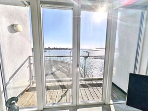 WATERSIDE MARINA- click for photo gallery
